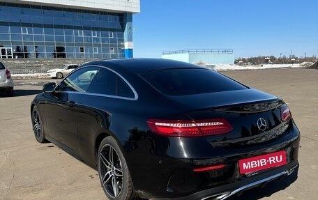 Mercedes-Benz E-Класс, 2017 год, 3 200 000 рублей, 6 фотография