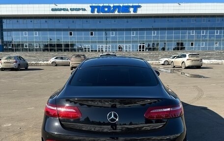 Mercedes-Benz E-Класс, 2017 год, 3 200 000 рублей, 5 фотография