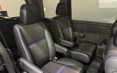 Honda Stepwgn IV, 2022 год, 1 980 800 рублей, 7 фотография