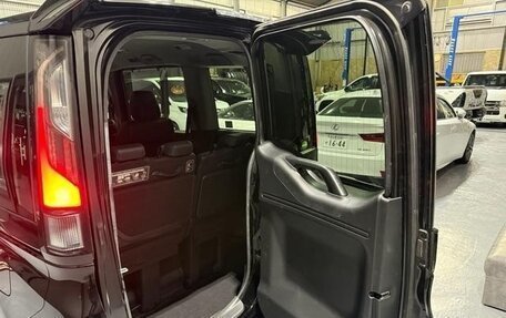 Honda Stepwgn IV, 2022 год, 1 980 800 рублей, 10 фотография