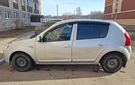 Renault Sandero I, 2012 год, 500 000 рублей, 2 фотография
