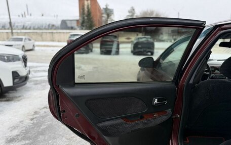 Hyundai Sonata IV рестайлинг, 2005 год, 370 000 рублей, 18 фотография