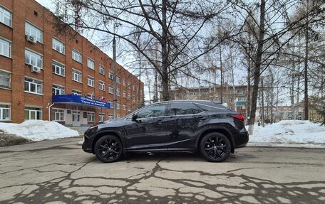 Lexus RX IV рестайлинг, 2019 год, 5 500 000 рублей, 6 фотография