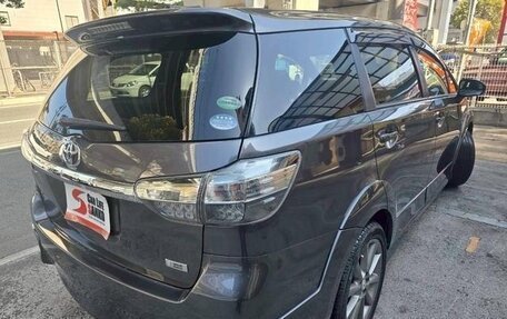 Toyota Wish II, 2015 год, 1 370 000 рублей, 8 фотография