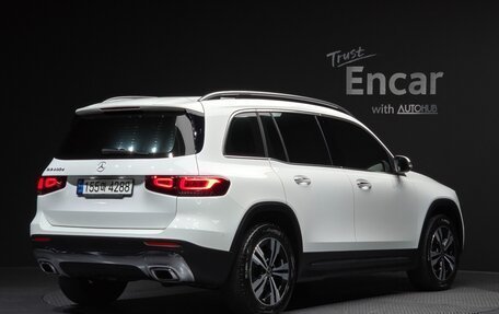 Mercedes-Benz GLB, 2022 год, 3 800 000 рублей, 2 фотография