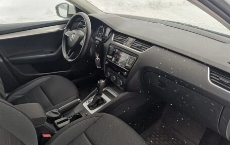 Skoda Octavia, 2018 год, 1 660 000 рублей, 13 фотография