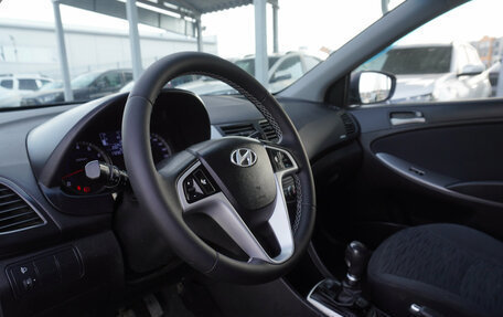 Hyundai Solaris II рестайлинг, 2015 год, 910 000 рублей, 11 фотография