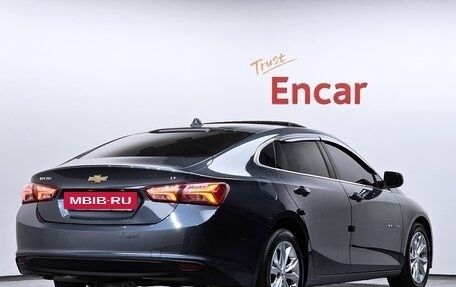 Chevrolet Malibu IX, 2022 год, 1 780 000 рублей, 2 фотография