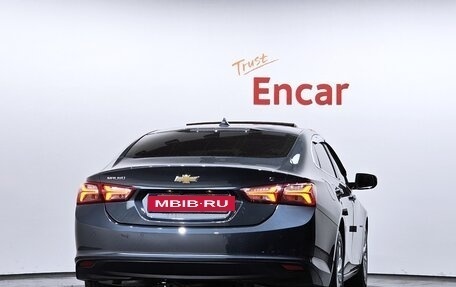 Chevrolet Malibu IX, 2022 год, 1 780 000 рублей, 4 фотография