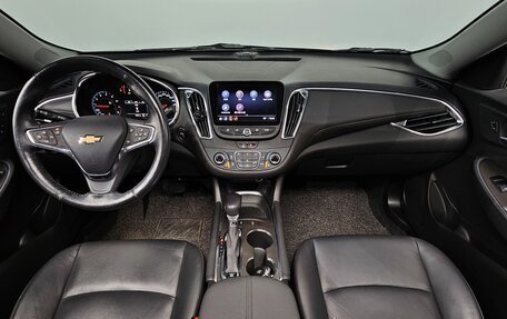 Chevrolet Malibu IX, 2022 год, 1 780 000 рублей, 7 фотография