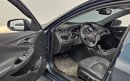 Chevrolet Malibu IX, 2022 год, 1 780 000 рублей, 10 фотография