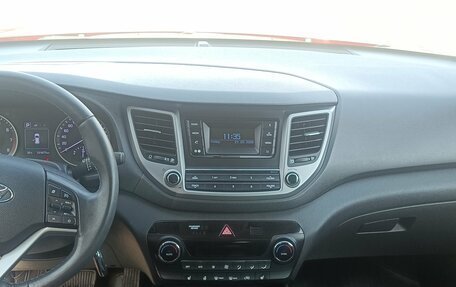 Hyundai Tucson III, 2018 год, 1 990 000 рублей, 5 фотография