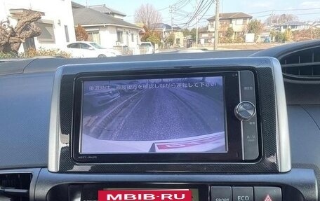 Toyota Wish II, 2015 год, 1 380 000 рублей, 9 фотография