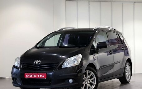 Toyota Verso I, 2011 год, 925 000 рублей, 1 фотография