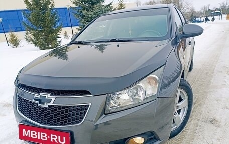 Chevrolet Cruze II, 2010 год, 657 000 рублей, 1 фотография