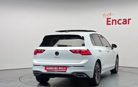 Volkswagen Golf VIII, 2022 год, 2 020 000 рублей, 3 фотография