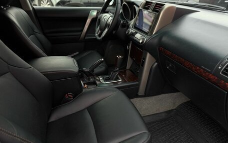 Toyota Land Cruiser Prado 150 рестайлинг 2, 2010 год, 2 900 000 рублей, 15 фотография