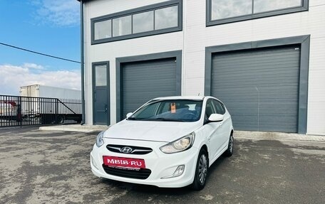 Hyundai Solaris II рестайлинг, 2013 год, 799 999 рублей, 2 фотография