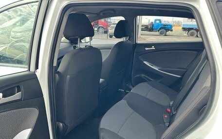 Hyundai Solaris II рестайлинг, 2013 год, 799 999 рублей, 18 фотография