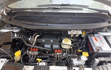 Dodge Caravan IV, 2000 год, 609 000 рублей, 9 фотография