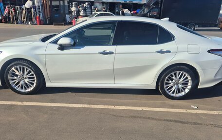 Toyota Camry, 2020 год, 3 280 000 рублей, 9 фотография