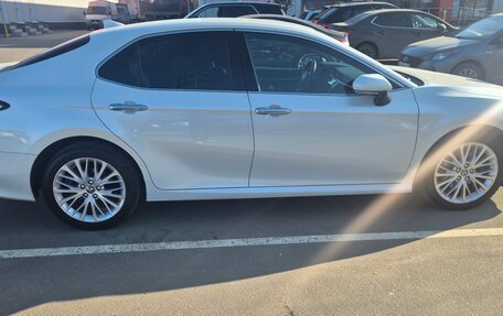 Toyota Camry, 2020 год, 3 280 000 рублей, 5 фотография