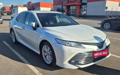 Toyota Camry, 2020 год, 3 280 000 рублей, 12 фотография