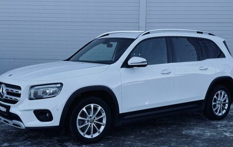 Mercedes-Benz GLB, 2019 год, 3 200 000 рублей, 3 фотография