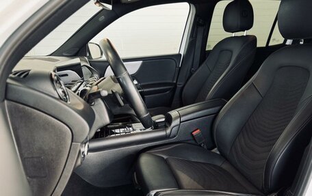 Mercedes-Benz GLB, 2019 год, 3 200 000 рублей, 10 фотография