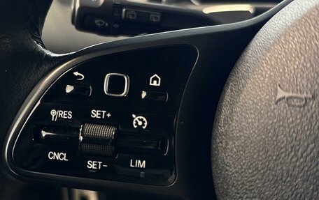 Mercedes-Benz GLB, 2019 год, 3 200 000 рублей, 14 фотография