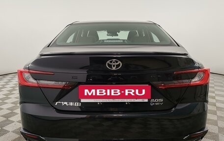 Toyota Camry, 2025 год, 4 890 000 рублей, 6 фотография