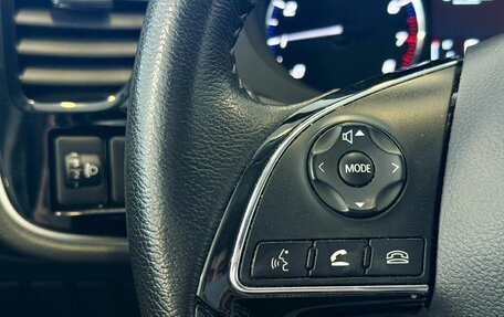 Mitsubishi Outlander III рестайлинг 3, 2021 год, 2 377 000 рублей, 11 фотография