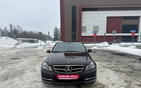 Mercedes-Benz C-Класс, 2011 год, 1 430 000 рублей, 2 фотография