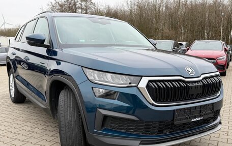 Skoda Kodiaq I, 2023 год, 3 369 000 рублей, 2 фотография