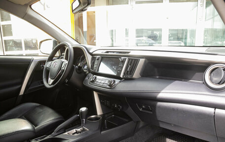 Toyota RAV4, 2014 год, 2 598 000 рублей, 20 фотография