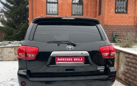 Toyota Sequoia II рестайлинг, 2011 год, 4 000 000 рублей, 6 фотография