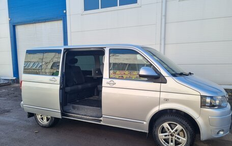 Volkswagen Multivan T5, 2011 год, 2 400 000 рублей, 4 фотография