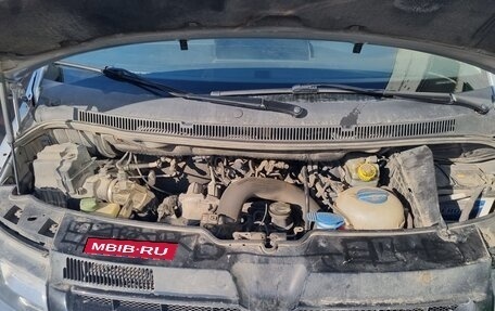 Volkswagen Multivan T5, 2011 год, 2 400 000 рублей, 6 фотография