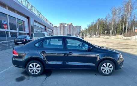 Volkswagen Polo VI (EU Market), 2013 год, 770 000 рублей, 2 фотография