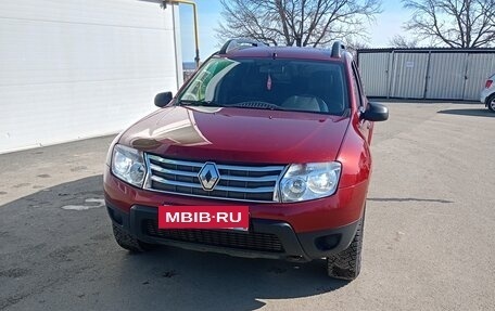 Renault Duster I рестайлинг, 2013 год, 830 000 рублей, 2 фотография