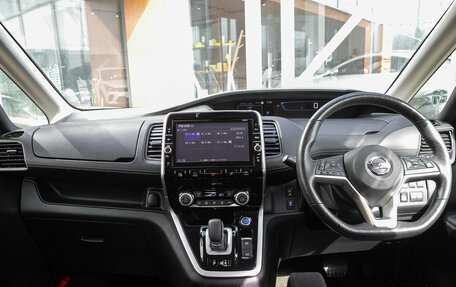 Nissan Serena IV, 2018 год, 2 078 000 рублей, 16 фотография