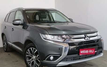 Mitsubishi Outlander III рестайлинг 3, 2017 год, 1 599 000 рублей, 1 фотография