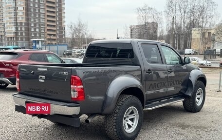 Toyota Hilux VII, 2015 год, 2 590 000 рублей, 4 фотография