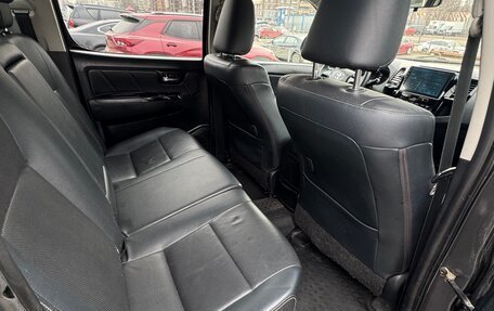 Toyota Hilux VII, 2015 год, 2 590 000 рублей, 9 фотография