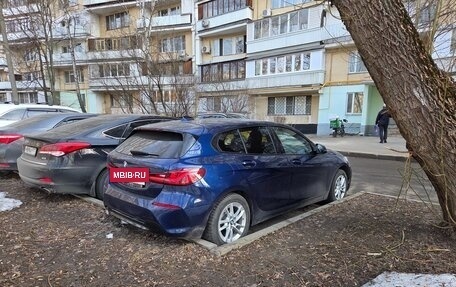 BMW 1 серия, 2020 год, 2 700 000 рублей, 5 фотография