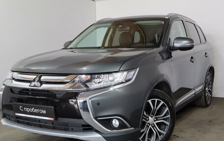 Mitsubishi Outlander III рестайлинг 3, 2017 год, 1 599 000 рублей, 3 фотография