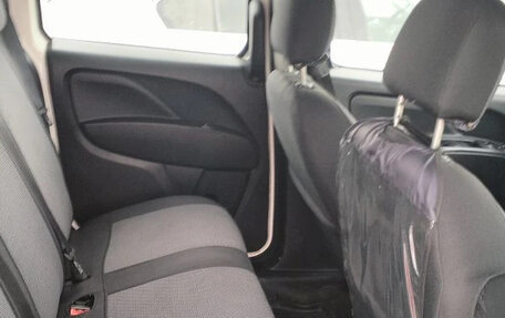 Fiat Doblo II рестайлинг, 2019 год, 1 080 000 рублей, 7 фотография