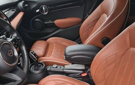 MINI Hatch, 2021 год, 3 500 000 рублей, 6 фотография