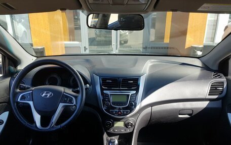 Hyundai Solaris II рестайлинг, 2011 год, 799 000 рублей, 11 фотография