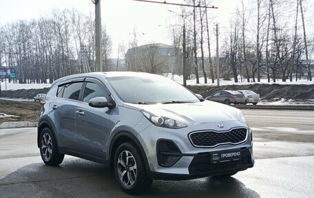 KIA Sportage IV рестайлинг, 2019 год, 1 950 000 рублей, 3 фотография